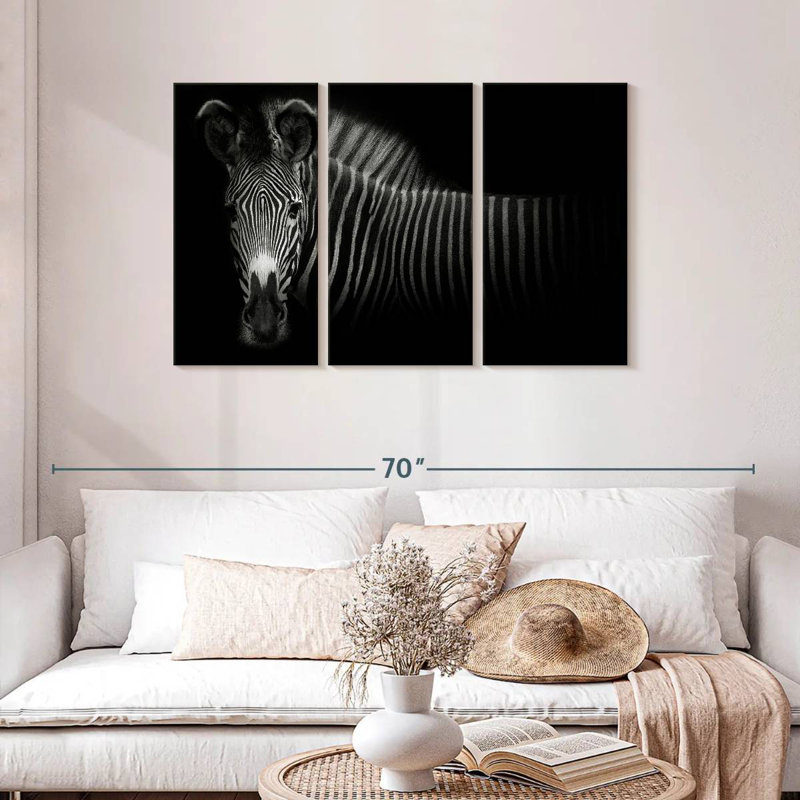 Brampt Vignette Zebra, 28" H x 45" W