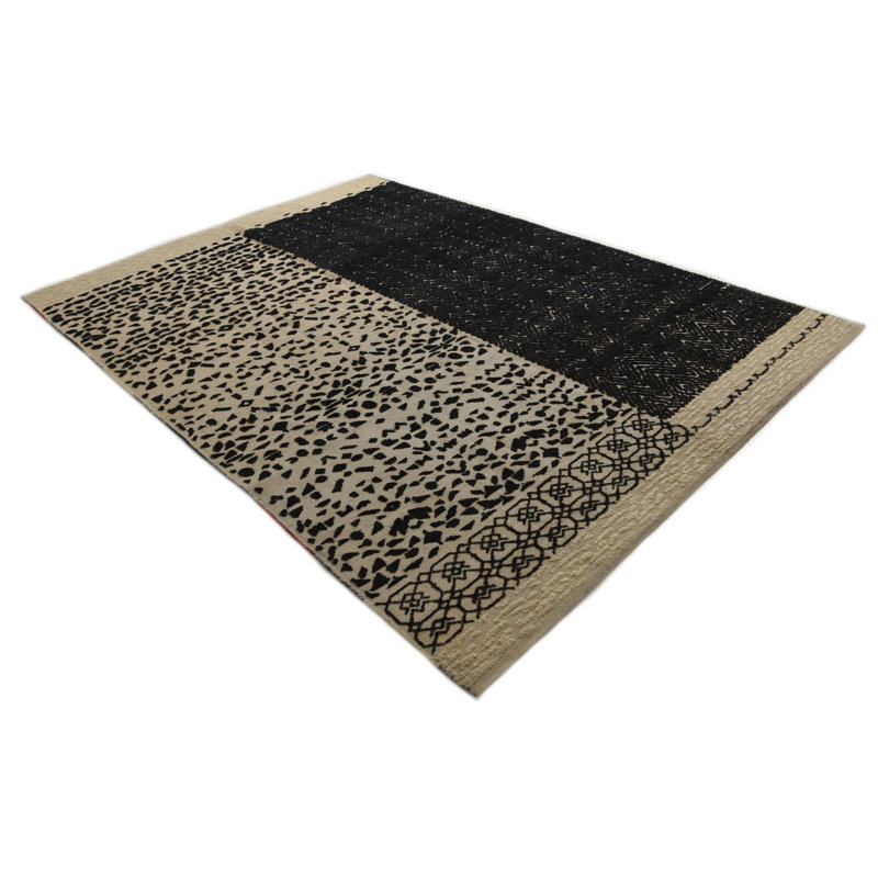 Tapis noir Judy