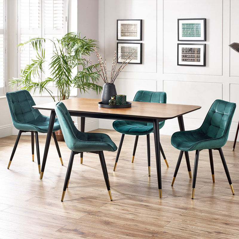 Aave 4 - Person Dining Set, Brown