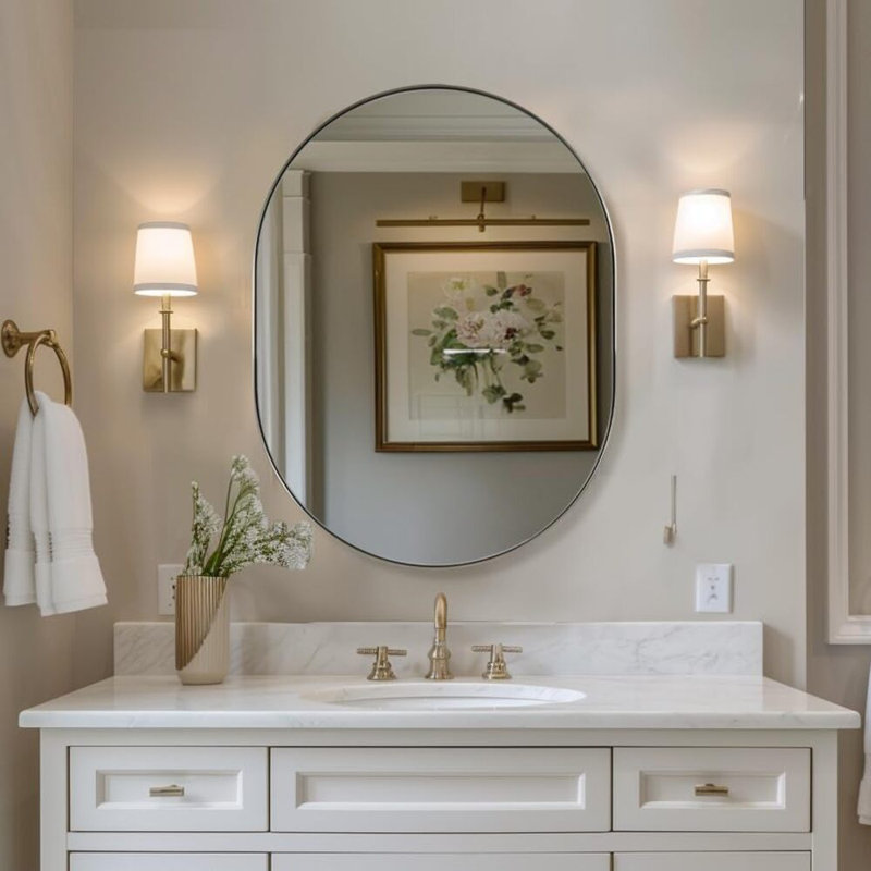 Miroir de salle de bain Kaitlee Cadre en acier inoxydable, 32 po x 24 po, Nickel brossé, Pilule