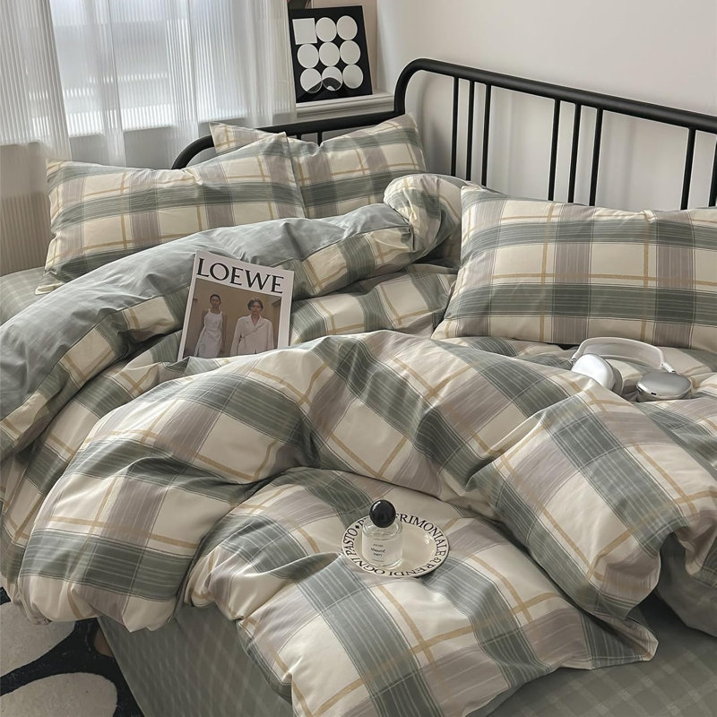 Microfiber Comforter Set, Full Comforter + 2 Standard Shams, Orange Floral
