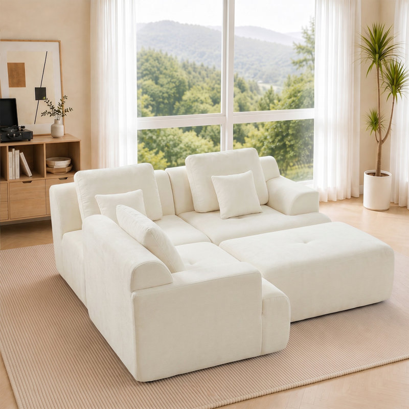 Canapé modulaire en L 118 po avec coussins décoratifs et repose-pieds de 118 po de largeur, White Chenille