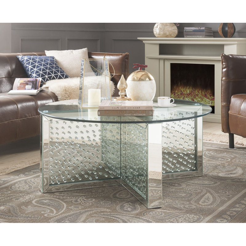 Table basse, miroir et faux cristaux