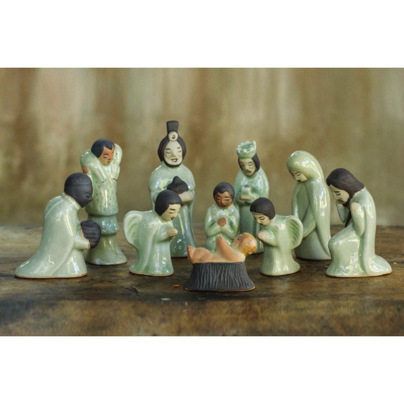 Ensemble de crèche de naissance saint siam