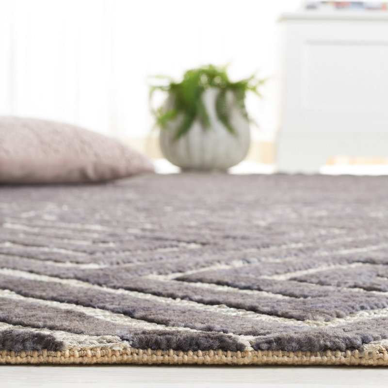 Santa Fe Five Hundred Thirty Five Area Rug In Charcoal / Silver, Rectangle 6' x 9'