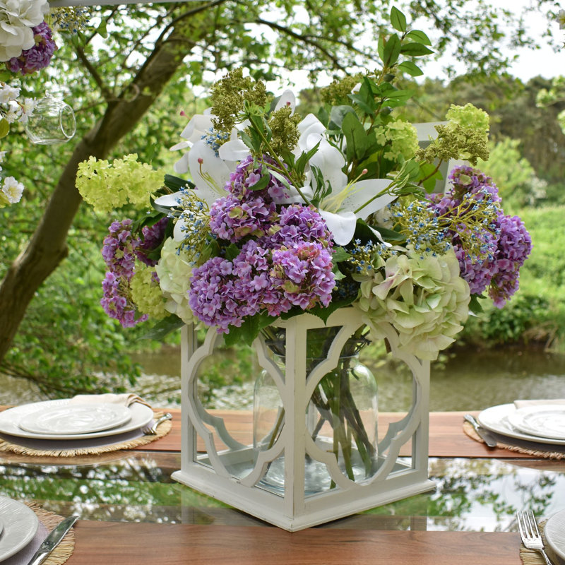 Anastasija Arrangement, White, 50 cm H x 30 cm W x 30 cm D