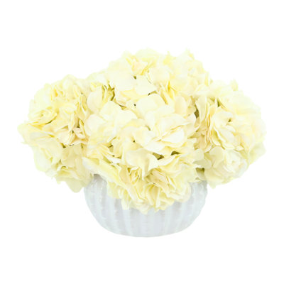 Hortensias disposés en pot décoratif en céramique