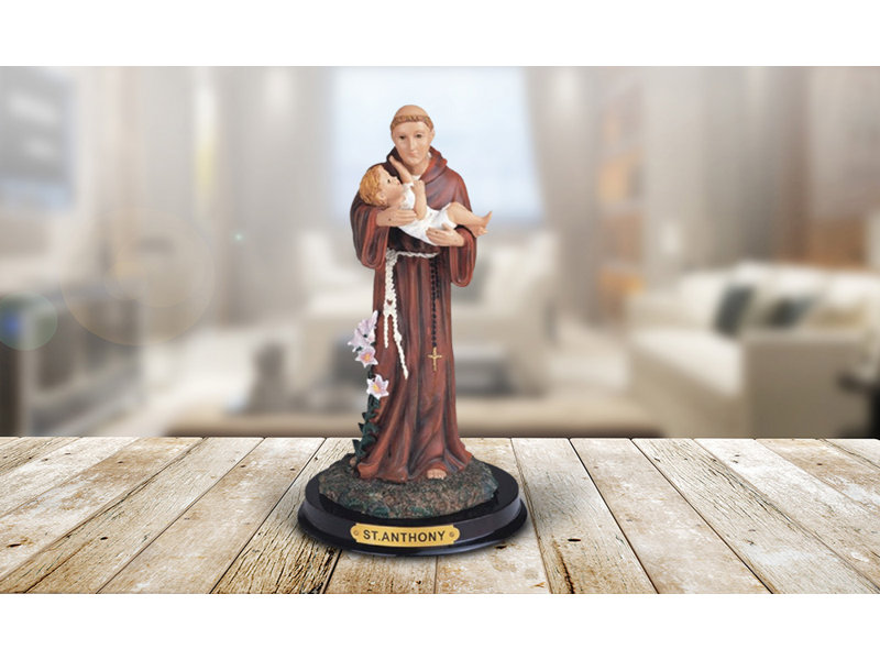 Figurine Saint-9 tenant un enfant Jésus