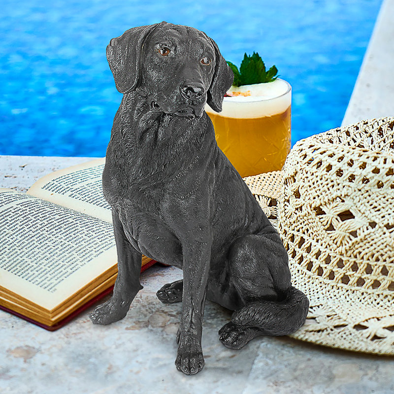 Statue de chien Labrador Retriever noir