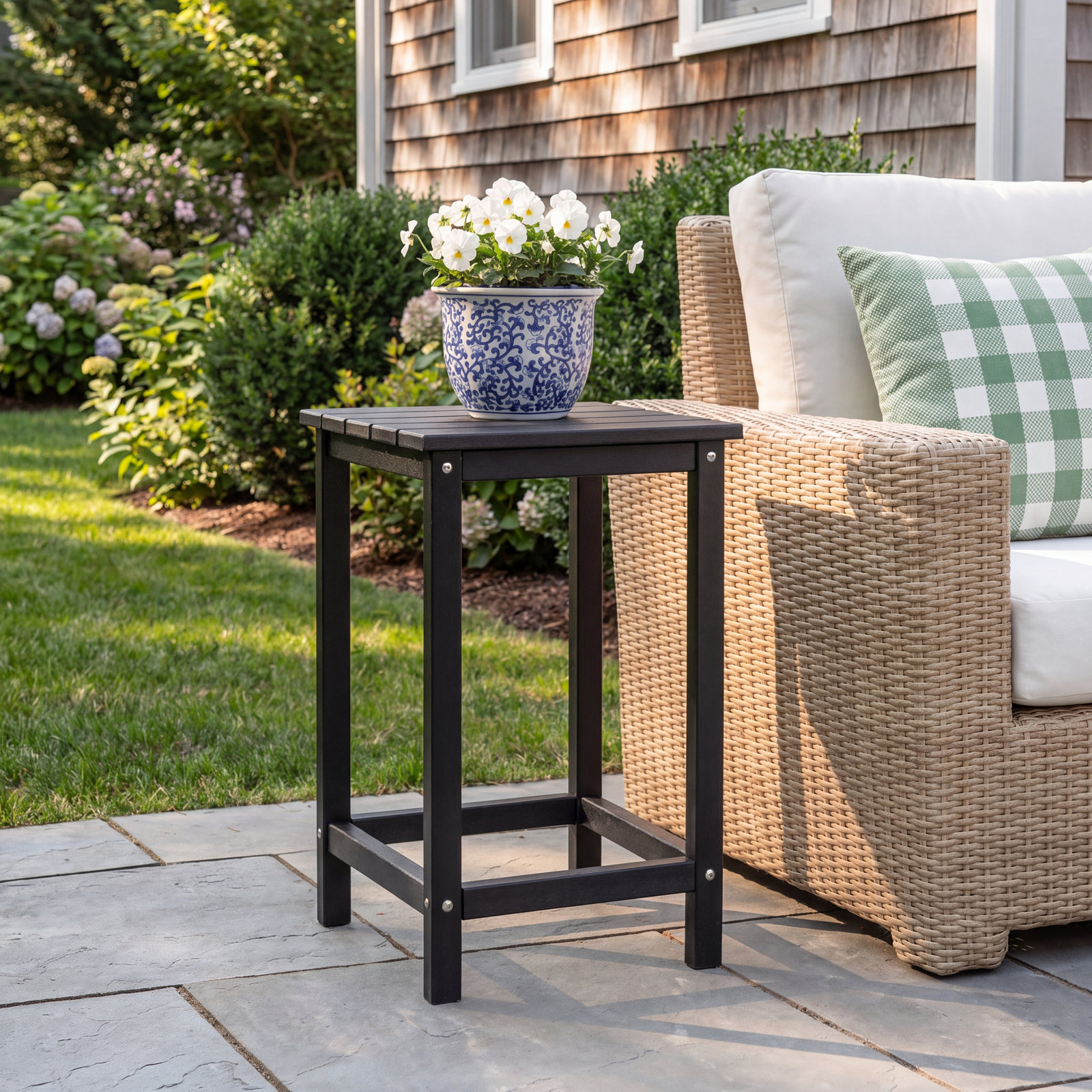 POLYWOOD® Long Island 15" Patio Side Table, Black