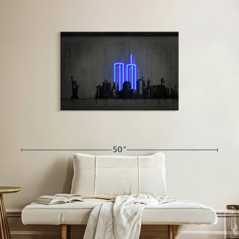 Nicci Glowing New York, 24" H x 36" W