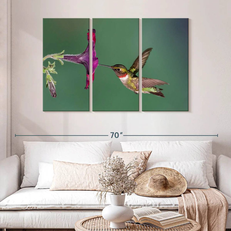 Brampt Nectar Sucking Hummingbird, 32" H x 50" W