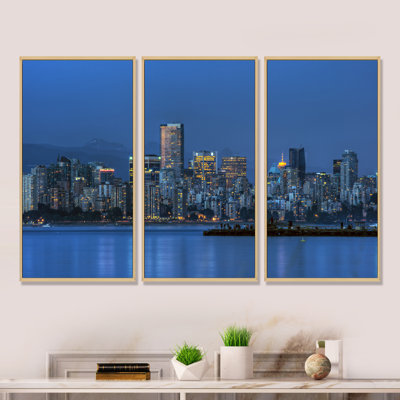 Vancouver Downtown in Evening " Vancouver Downtown in Evening " 3 Piece Art Mixed Media Print