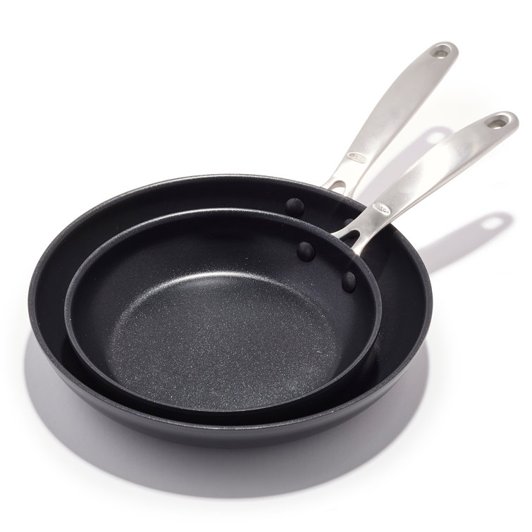  OXO Good Grips Pro 10 Frying Pan Skillet, 3-Layered German  Engineered Nonstick Coating, Stainless Steel Handle, Dishwasher Safe, Oven  Safe, Black: Home & Kitchen