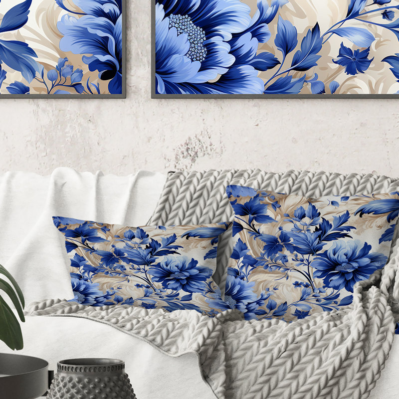 Coussin bleu cobalt à motif victorien II - imprimé floral, H 16 po x l 16 po