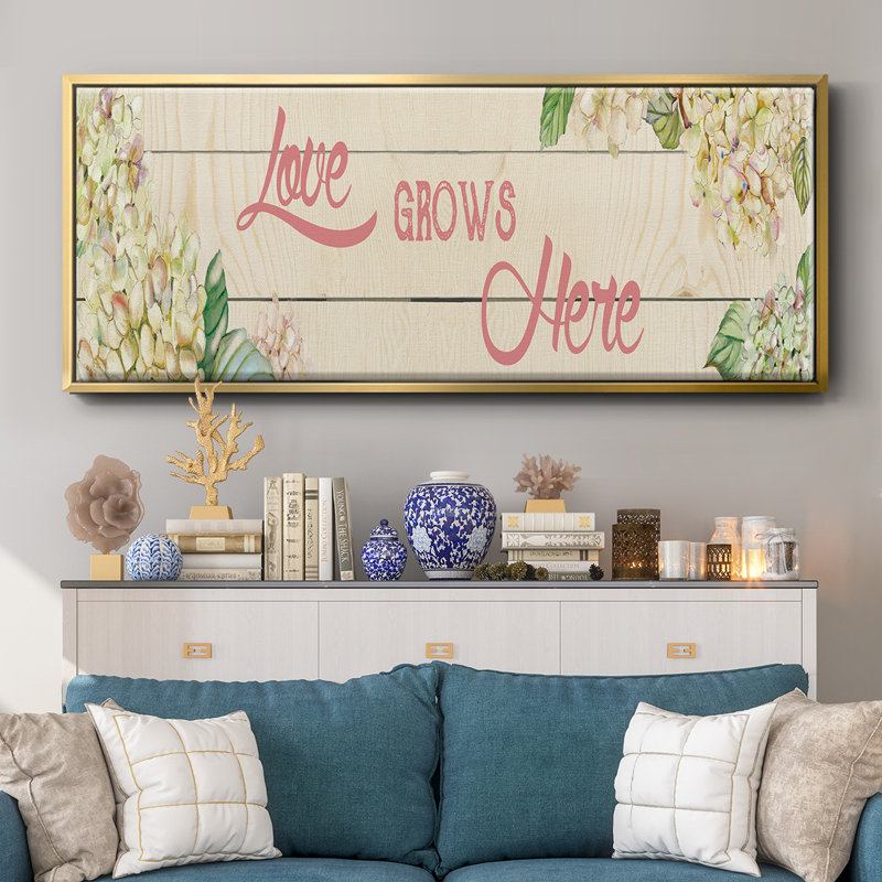 «Love Grows Here», toile encadrée, H 20 po x l 50 po