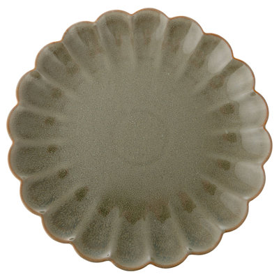 Assiette plate festonnée
