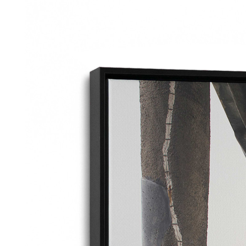 «Manhattan Pier» par Bree Madden, reproduction d'art, H 16 po x l 12 po, Cadre flottant, Noir