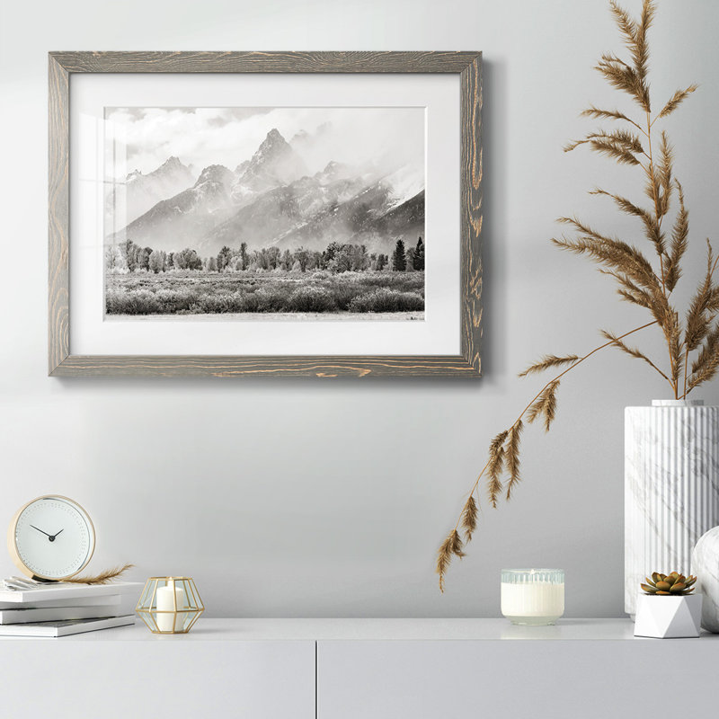 Chaîne Teton, H 22 po x l 32 po x P 1,5 po, Gris