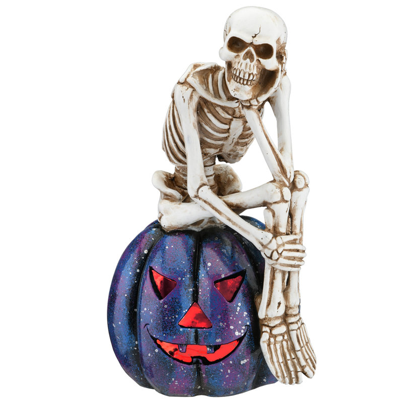 Squelette d'Halloween à DEL de 11 po sur la galaxie mauve The Holiday Aisle®
