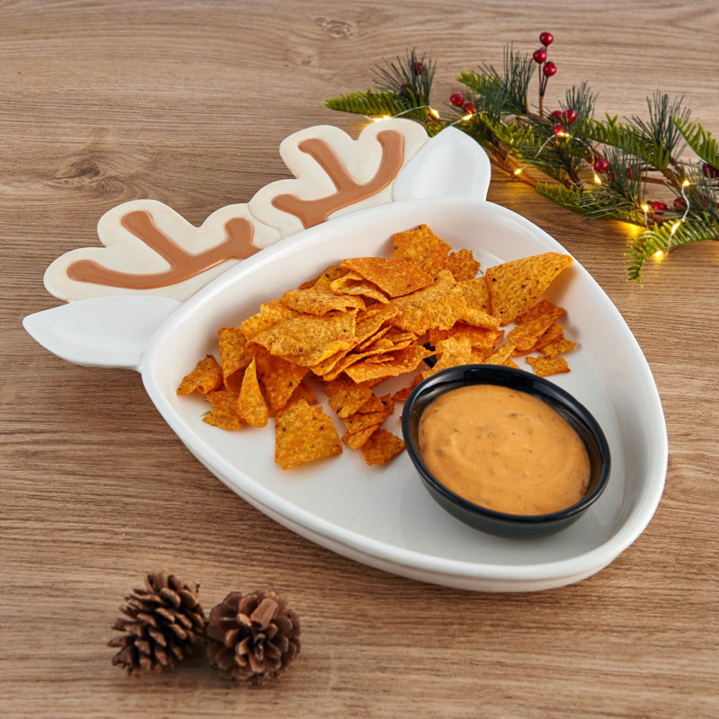 Pfaltzgraff Winterberry Reindeer Chip and Dip Platter
