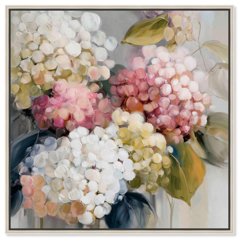 «Clouds of Petals», reproduction sur toile par Art Remedy, cadre argenté, 30 x 30, H 31 po x l 31 po, Cadre argenté