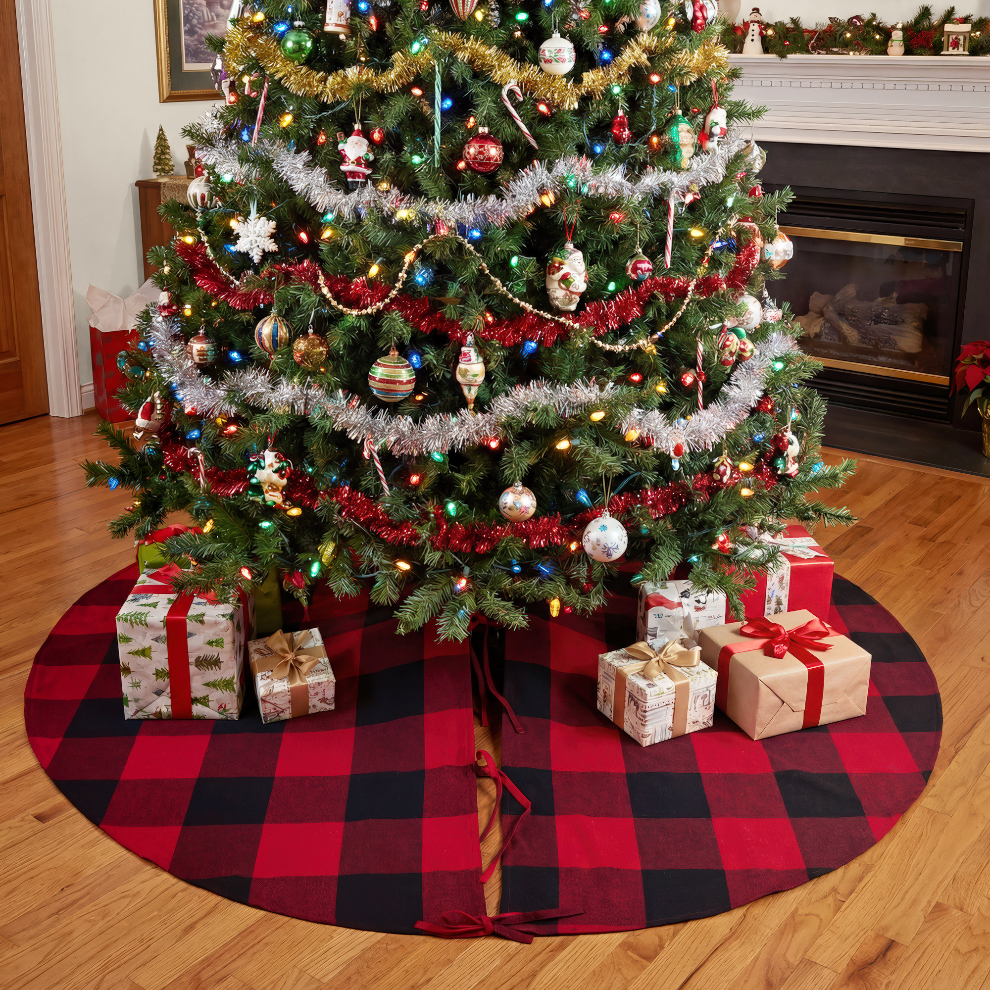 Cotton Tree Skirt, 72", Red/Black