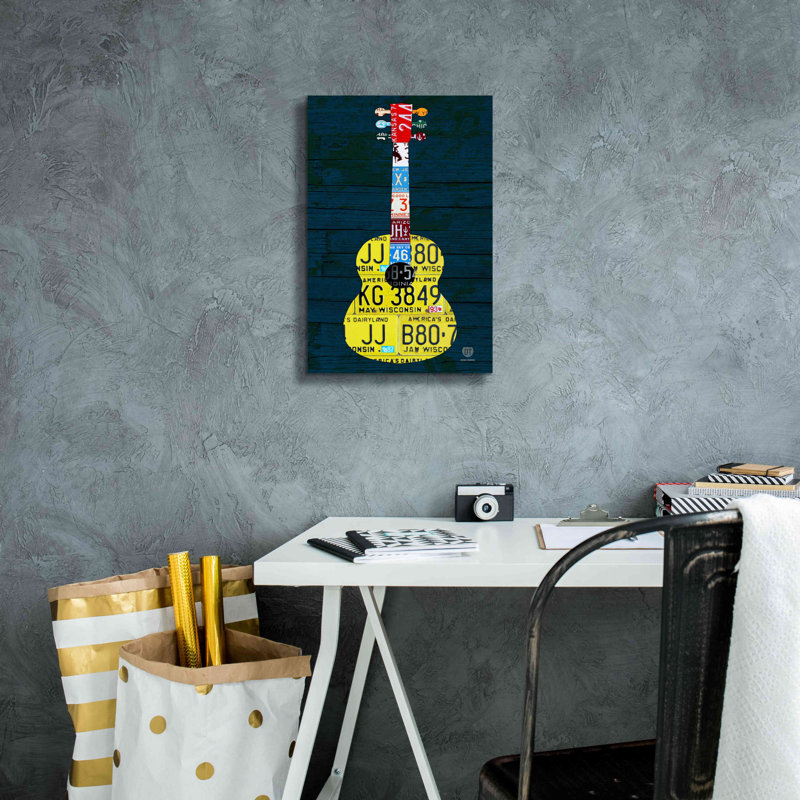 «Guitare 2» par Design Turnpike, estampe numérique sur toile, H 18 po x l 12 po x P 0,75 po