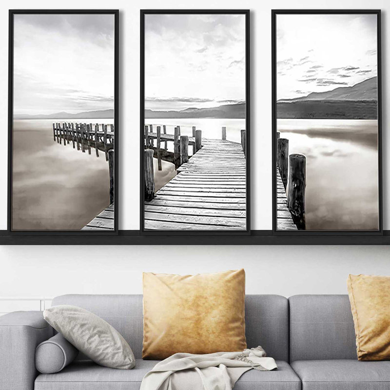 Misty Morning Dock - 3 pièces, cadre photo flottant sur toile, L 52,5 po x H 33,5 po