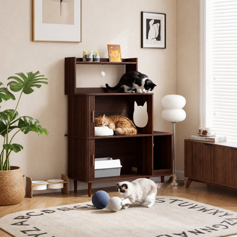Enceinte de litière pour chat avec porte-tambour coulissante, chatière en bois à 3 niveaux avec tablette à gratter et jouets, armoire à litière cachée pour chats d'intérieur
