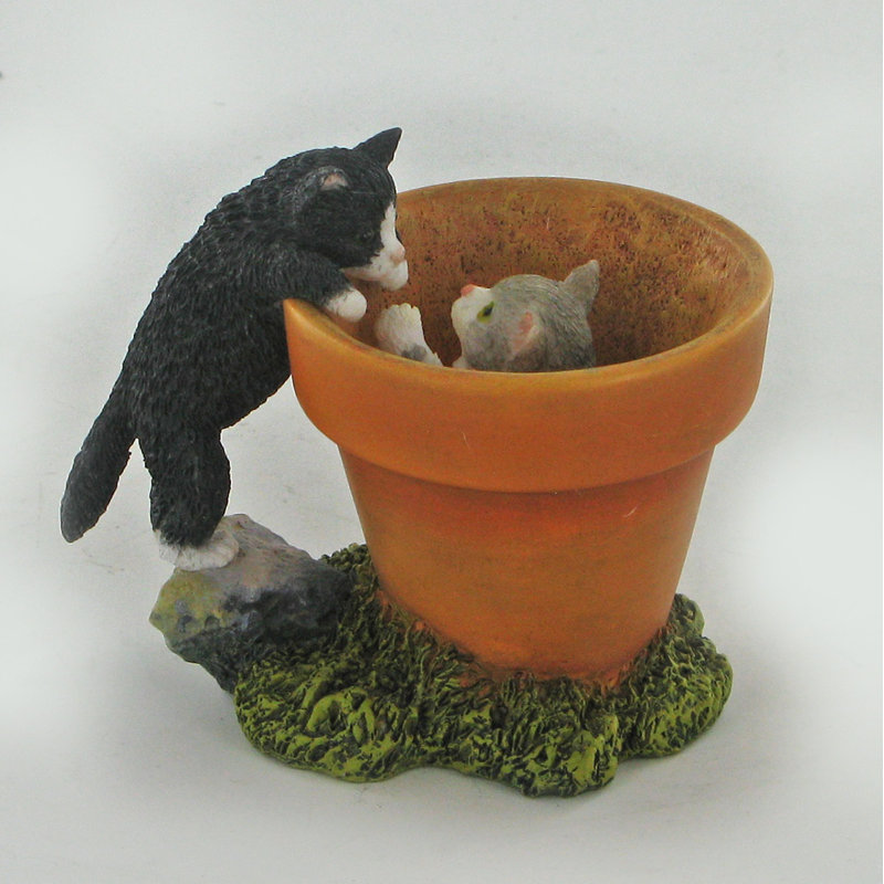 Lugenia Animals Figurines & Sculptures