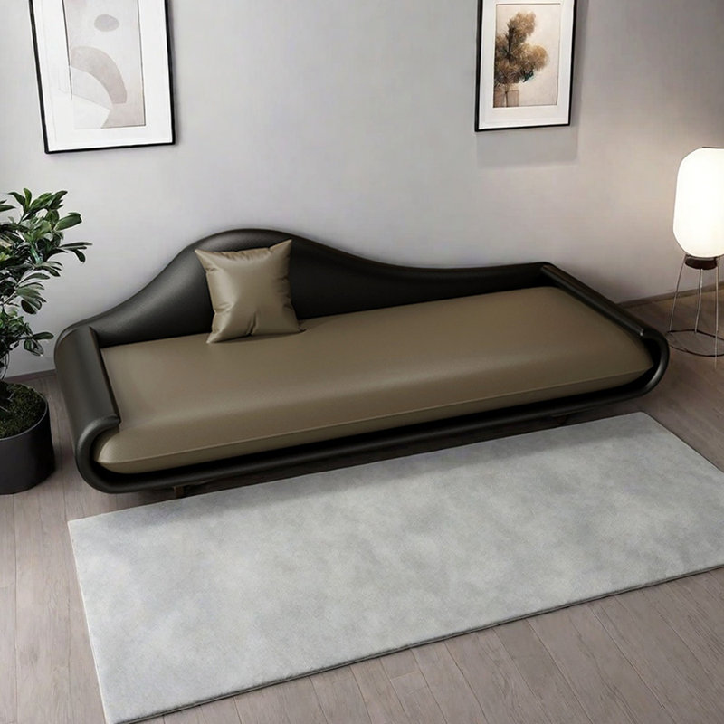 Hornbuckle, Taupe, Orienté à gauche (vu de face)