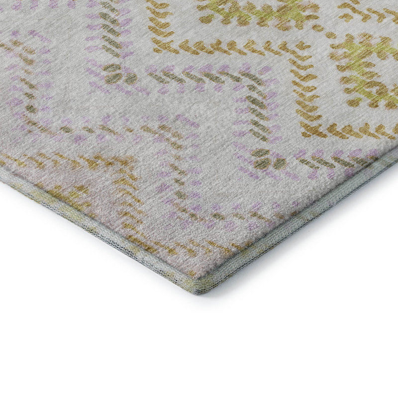 Pearl Synthetic Rectangular Washable Rug with Geometric Pattern