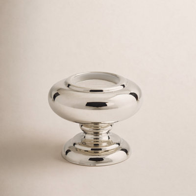 Victoria 1 1/4" Length Mushroom Knob