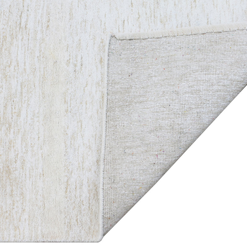 Hand Knotted Area Rug in Ivory