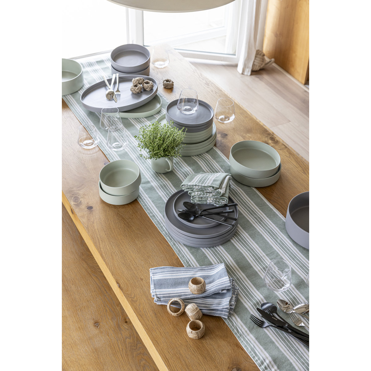 over&back Stackable 16-Piece Semi Hand-Finished Stoneware Dinnerware ...