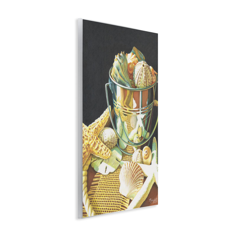 «Bucket Of Seashells», art mural sur bois par Mardell Schuster, H 15 po x l 10 po