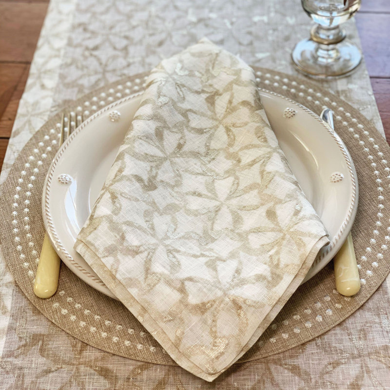 Shamrock Metallic Print Napkin, Champagne