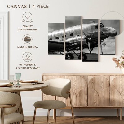 Black And White Aircraft