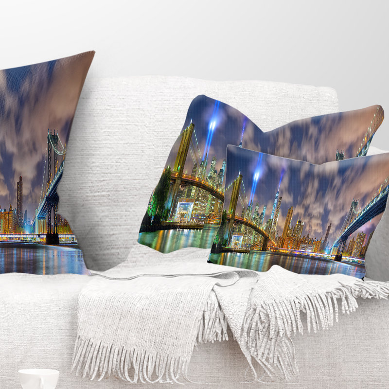 Coussin cityscape de septembre dans la mémoire du coussin 11 septembre, Rectangle 12" x 20"