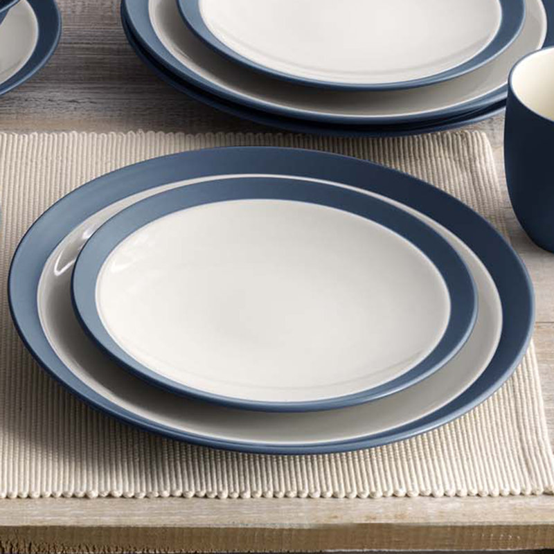 Noritake Colorwave 16-Piece Curve Dinnerware Set, Service for 4, Blue