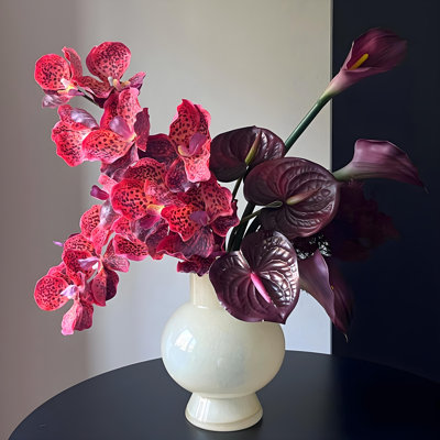 Ornements de fleurs simulées