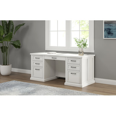 Elsabe Executive Desk