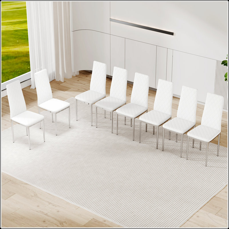 Des chaises polyvalentes en cuir à dossier moyen pour le bureau, la réception et la salle à manger, une assise confortable et durable