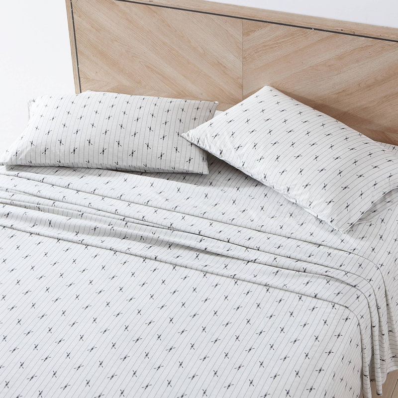 Ensemble de draps en polyester Shasta Lake, Ensemble de draps pour grand lit avec 2 taies d'or, En aval