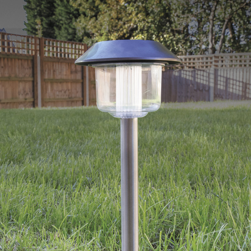Solar Powered Integrated LED Pathway Light Kit