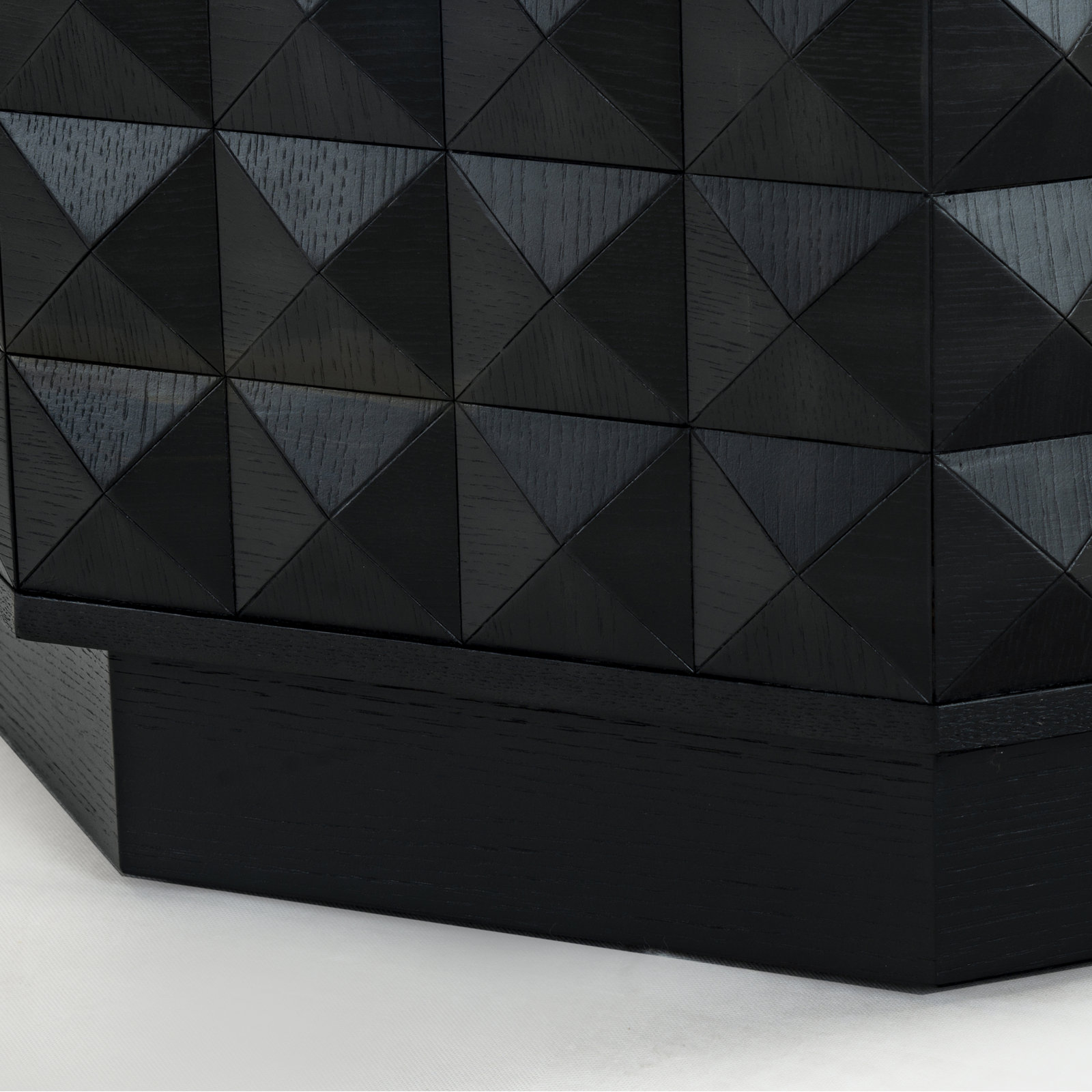 Iriye Coffee Table, Black