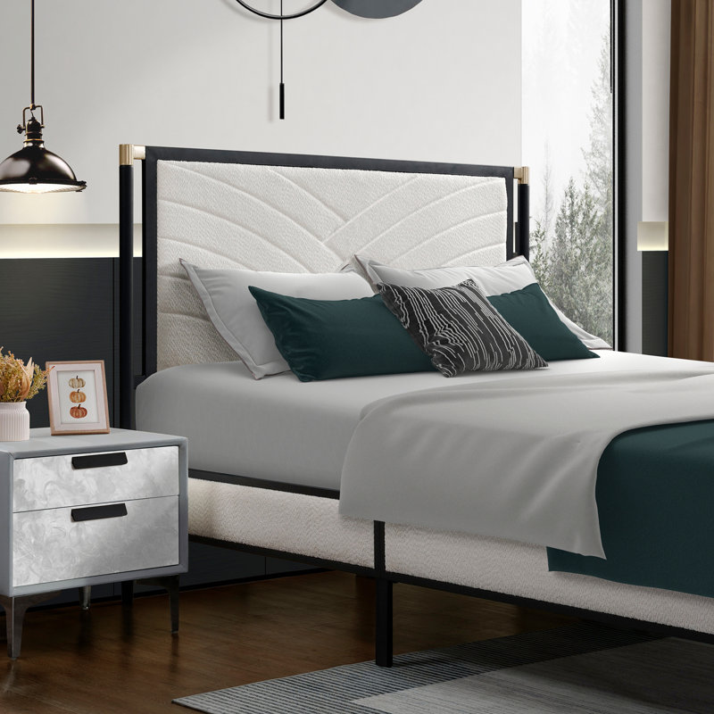 Lit avec tête de lit en tissu Boucle, Grand lit
