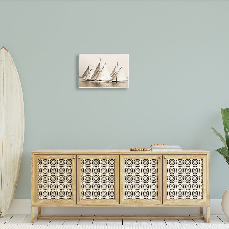 «Vintage Ship Fleet» par GraffiTee Studios, H 13 po x l 19 po