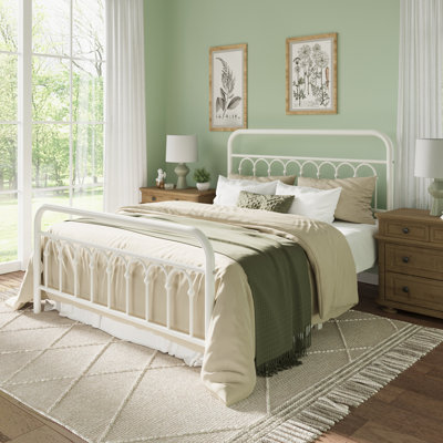 Vintage Style Metal Platform Bed Frame With Arch-Design Headboard And Footboard